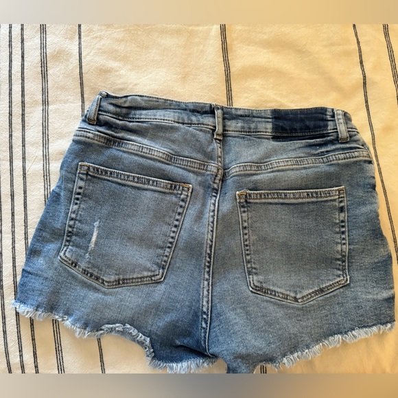 Shorts - Picture 2 of 2